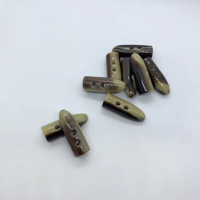 Hana Mokuba -聚酯牛角釦 (一包) - 其他 - 其他材質 