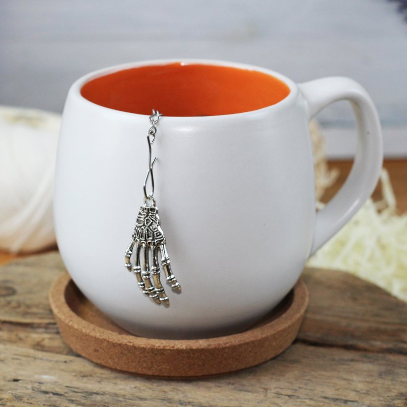 Skeleton hand tea infuser for loose leaf tea, Tea Maker with skeleton charm - Teapots & Teacups - Stainless Steel Silver