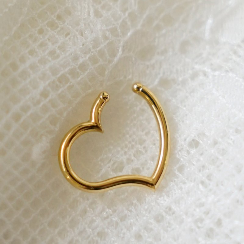 K18 Heart Earcuff - 耳環/耳夾/耳骨夾 - 其他金屬 金色