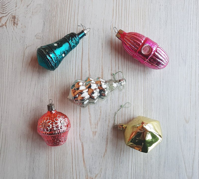 Russian glass Christmas ornaments vintage - 5 five decor toys for New Year Tree - 其他 - 玻璃 