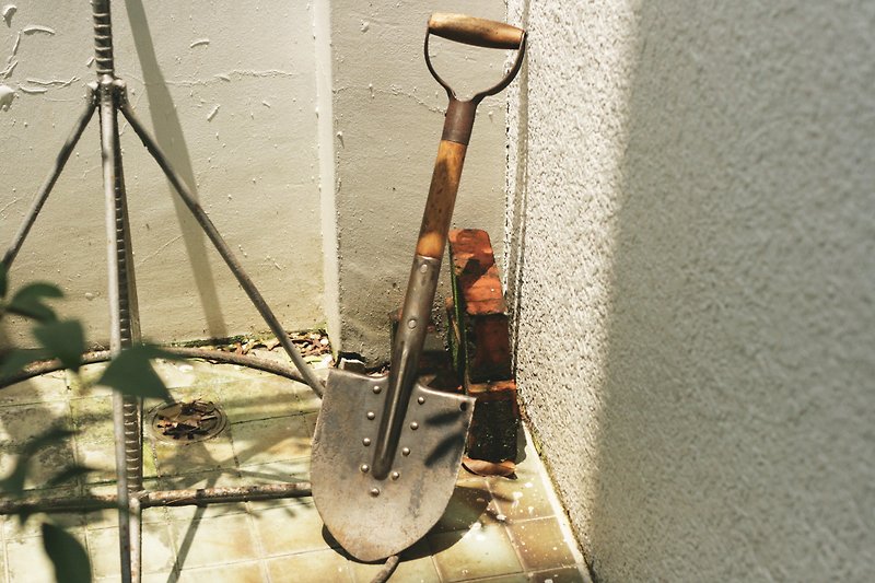 Finland _ World War II military shovel - ตกแต่งต้นไม้ - โลหะ 