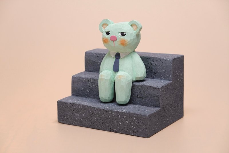 Bubu on stairs - 公仔/玩偶 - 木頭 灰色