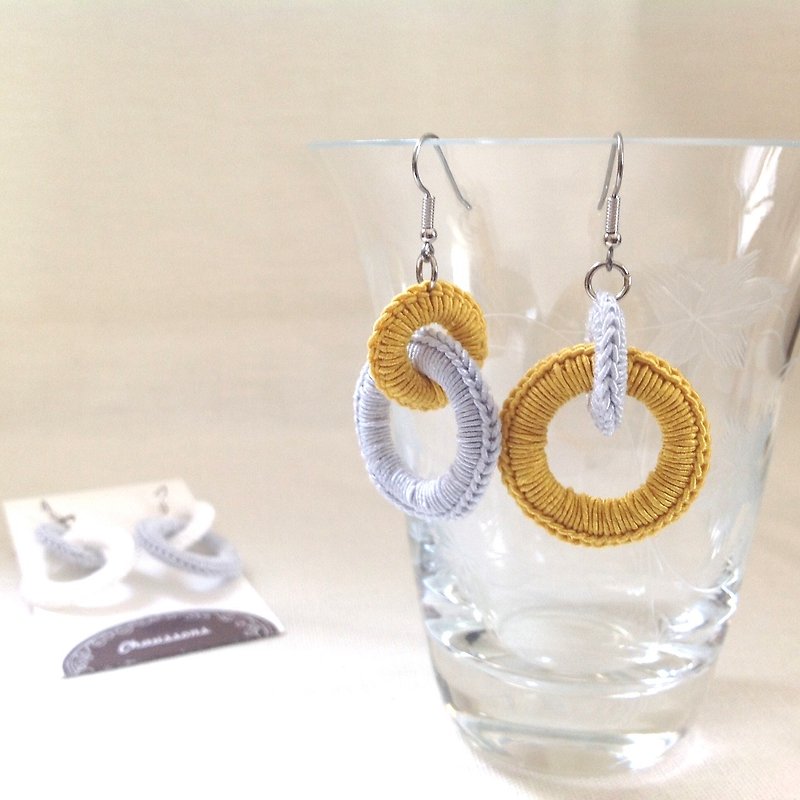 Boucles d'oreilles deux ronds Yellow × Gray - Earrings & Clip-ons - Thread Yellow
