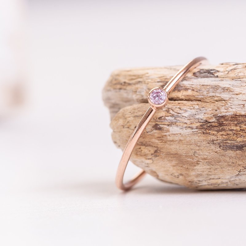 Zoaje FINLAND Pink dainty Ring in 14k Rose Gold-Filled and Pink Zircon stone - แหวนทั่วไป - โรสโกลด์ สึชมพู