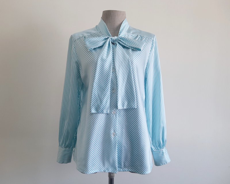 Small Vintage White Blue Striped Bow Tie Blouse Womens Long Sleeve Shirt - 女上衣/長袖上衣 - 聚酯纖維 藍色