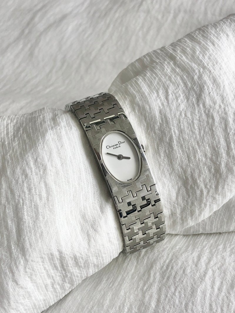 【 日本直送　名牌中古包 】Christian Dior クリスチャン ディオール 腕時計 シルバー ステンレススチール D70-100 j2ikyh - 女錶 - 不鏽鋼 銀色