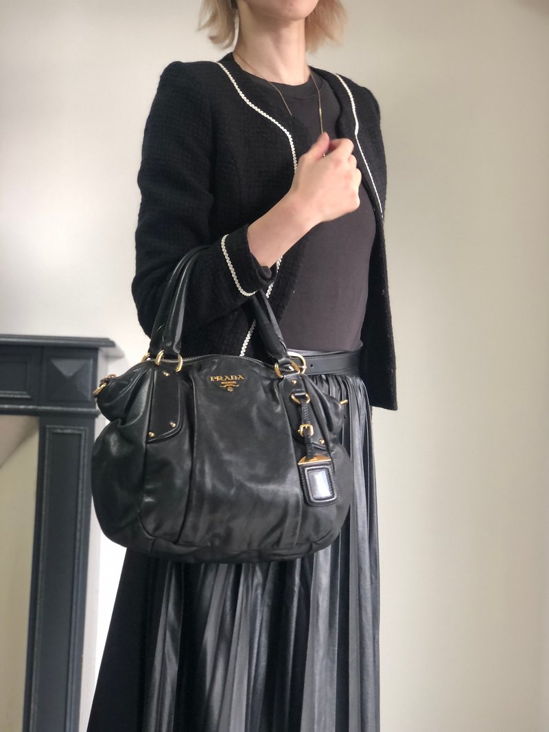 【 日本直送　名牌中古包 】PRADA プラダ ショルダーバッグ ブラック ロゴ レザー 2way ラウンド vintage ヴィンテージ ashbj6 - 側背包/斜背包 - 真皮 黑色