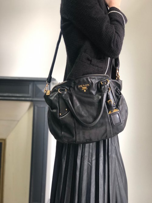 PRADA プラダ トートバッグ ショルダーバッグ レザー ヴィンテージ 楽天市場】PRADA プラダ ヴィンテージ ロゴ型押し ブラック 黒