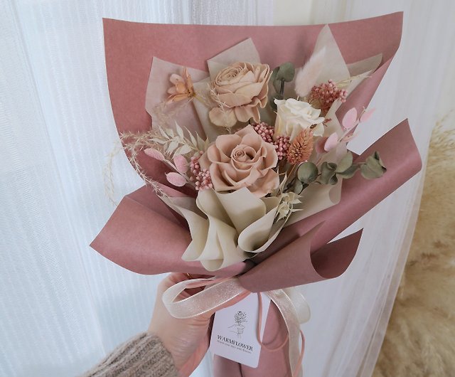 Immortal flower wave ball bouquet-crown style dried flowers/birthday/Valentine's  Day/Mother's Day//opening/proposal - Shop Mint Cat Floral Arrangement Dried  Flowers & Bouquets - Pinkoi
