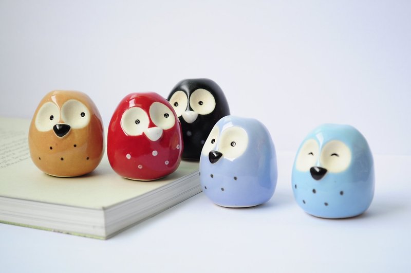 Happy Little Owls ceramics handmade pottery colorful owl - 玩偶/公仔 - 瓷 多色