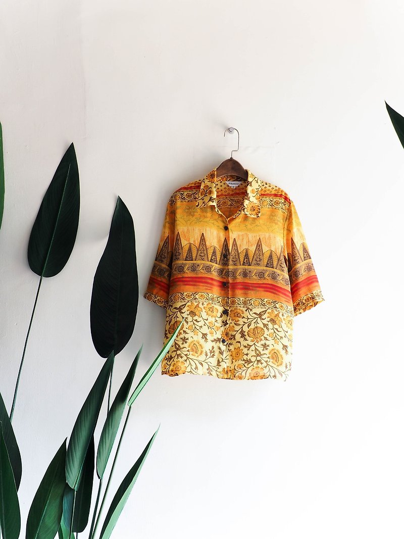 Heshui Mountain - Niigata Liang Ge Huang Chunnuan Qiuliang Xin Guang Guang Antique Silk Spinning Shirt Shirt Top - เสื้อเชิ้ตผู้หญิง - เส้นใยสังเคราะห์ สีเหลือง