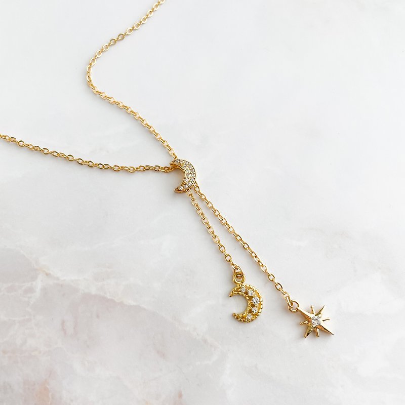 Gold/In The Moonlight / Moon and Star Y-shaped Choker Necklace SV089 - สร้อยคอ - โลหะ สีทอง
