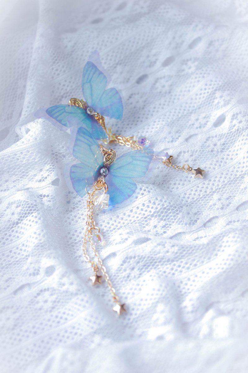 *Mi Luna Story*willing butterfly earrings / ear clip - ต่างหู - โลหะ สีน้ำเงิน