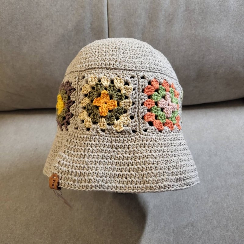 Pure cotton hand-woven single-layer patchwork square woven hat in multiple colors and can be customized - หมวก - ผ้าฝ้าย/ผ้าลินิน 