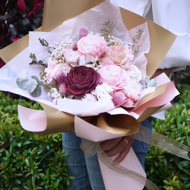 ロマンチックなピンクのドライフラワーパッケージブーケlバレンタインデーl母の日l卒業シーズン - ドライフラワー・ブーケ - 寄せ植え・花 