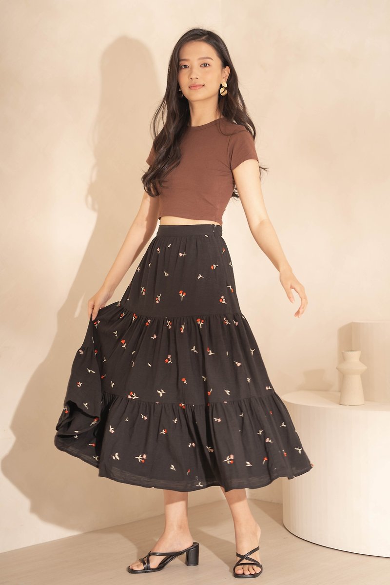 Chèrie Tiered Maxi Skirt (Black) - 洋裝/連身裙 - 棉．麻 白色