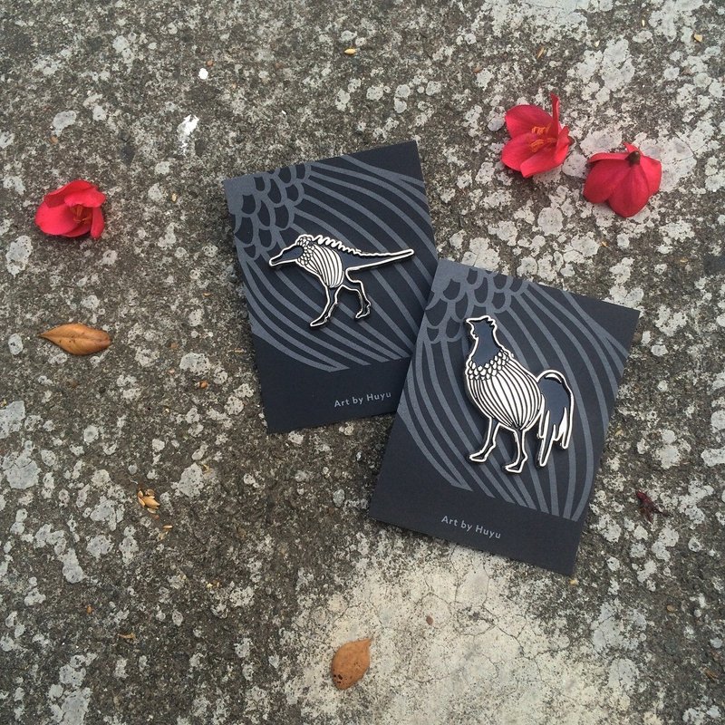 鱷魚與雞金屬徽章 - 徽章/別針 - 其他金屬 黑色
