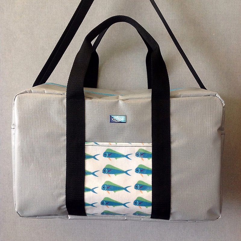 Mahi-Mahi Pattern Fabric Waterproof Travel Bags - กระเป๋าแมสเซนเจอร์ - วัสดุกันนำ้ หลากหลายสี
