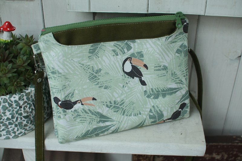 [Good Day] hand-made bird jungle five-layer bag / multi-purpose bag / universal bag / tool bag / small package / gift - กระเป๋าแมสเซนเจอร์ - ผ้าฝ้าย/ผ้าลินิน สีเขียว