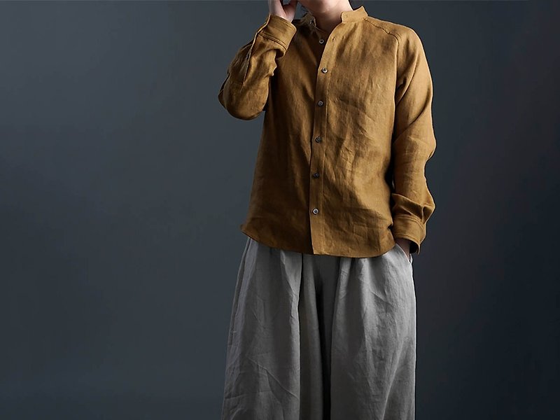 wafu premium linen - 丈短め スタンドカラーシャツ wafu史上最高のリネン ラグランスリーブ /デリーブラス t034b-drs3 - 恤衫 - 亞麻 咖啡色