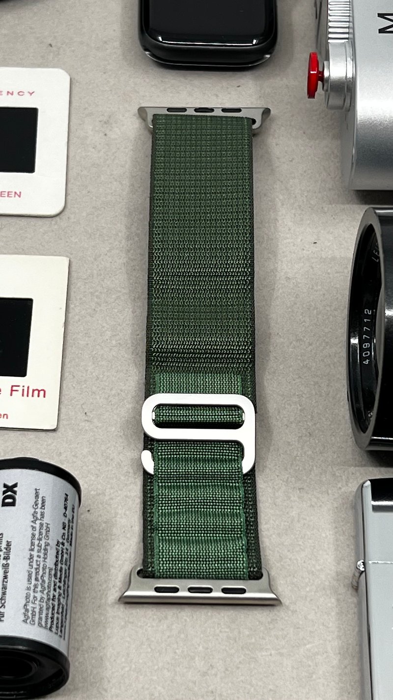 軍綠 apple watch ultra 錶帶 Alpine Loop Band 腕錶高山環錶帶 - 錶帶 - 其他人造纖維 綠色