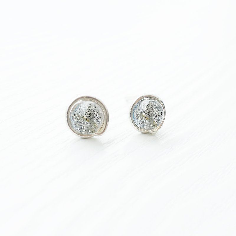 GENIES - Labradorite Silver Clip on Earrings Piercing Earrings Ear Cuffs - ต่างหู - วัสดุอื่นๆ สีเทา