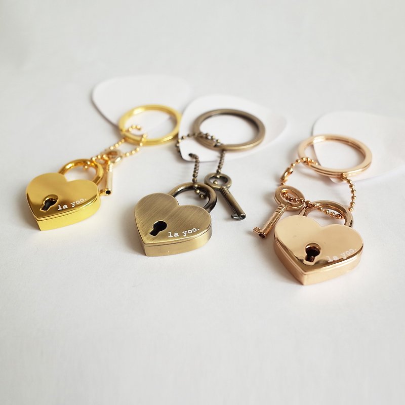 Love key ring lock / strap - Keychains - Other Metals Multicolor