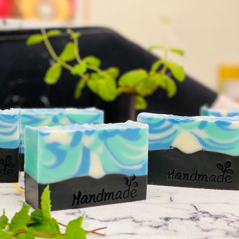 [Green Handmade] Bamboo Charcoal Mint Cooling Anti-acne Beauty Back Soap | Summer Limited - สบู่ - วัสดุอื่นๆ 