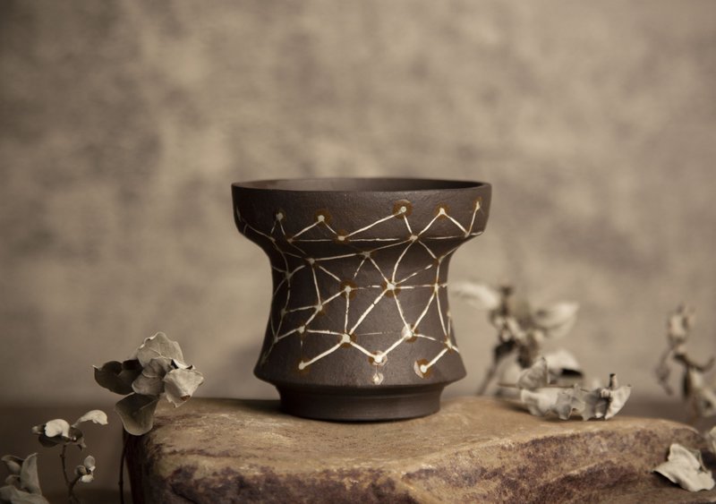 Black pottery inlay ∣ cosmic galaxy, partial bright simple pot ∣ root plant, suc - Plants - Pottery Black