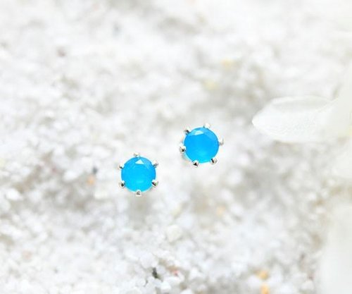ralulushu 健康、長壽、富、成功 ネオンブルーアゲート スタッドピアス 4mm 5月誕生石