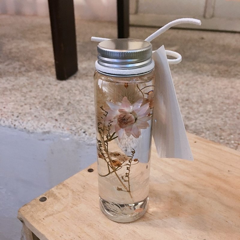 Floating small vase [out of the mud without dye] - dry flowers / floating flowers / gift preferred - Dried Flowers & Bouquets - Plants & Flowers White