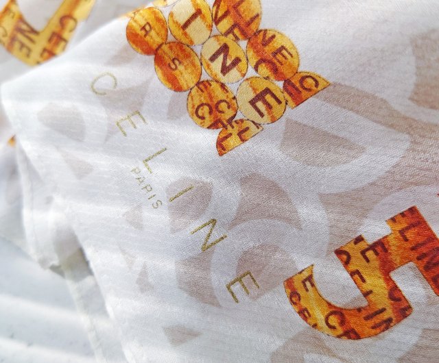 CELINE ペンギンとチェーン柄 スカーフ　新品未使用　シルク100% CELINE ペンギンとチェーン柄 スカーフ 新品未使用 シルク100