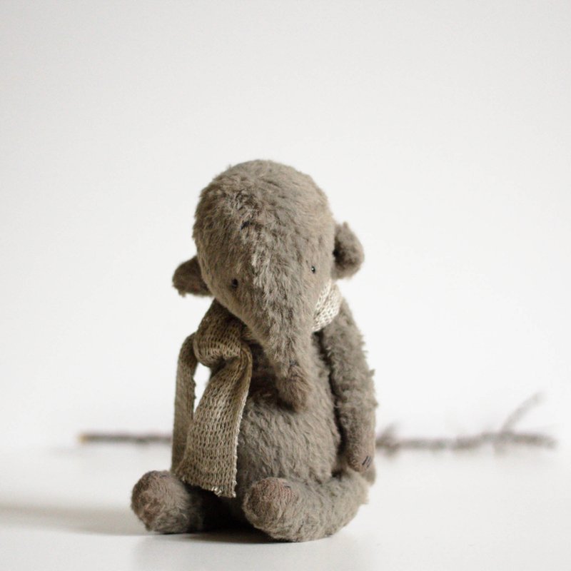 Teddy Elephant Sewing Pattern PDF + Video Tutorial For Artist - 手工藝教學/工具書 - 其他材質 