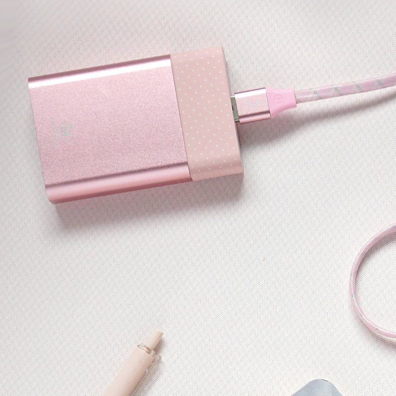 MOTIF |アルミメタルデュアル出力10050MAHパワーバンク - ピンク（香港限定） - 充電器・USBコード - 金属 ピンク