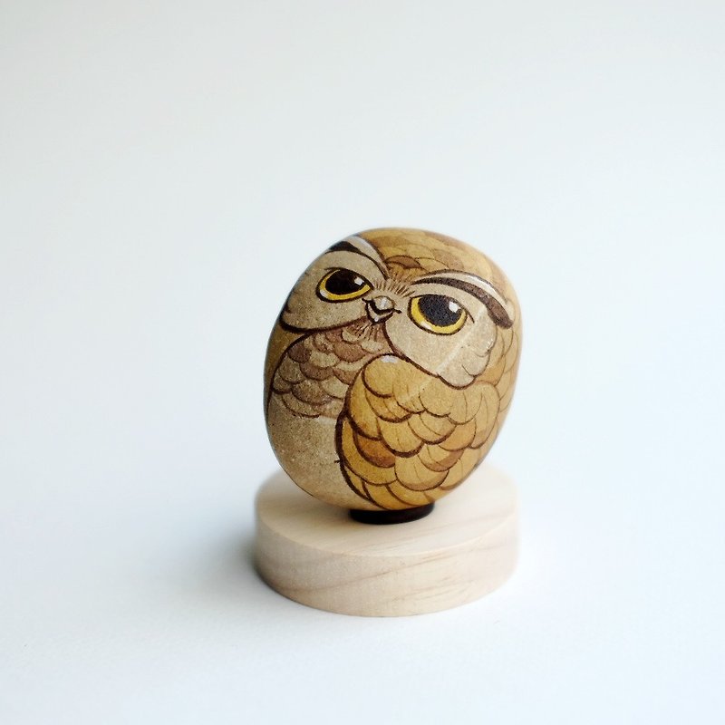 Owls stone painting. - ตุ๊กตา - หิน สีนำ้ตาล