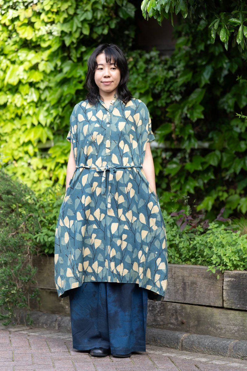 khadi maruワンピース　B038 風花草 - 洋裝/連身裙 - 棉．麻 藍色