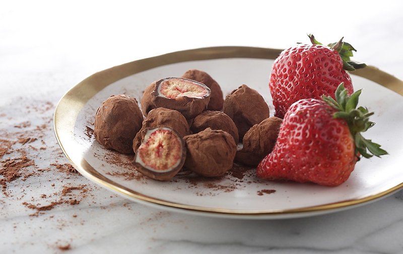 草莓藏心巧克力【黑方巧克力】 - 巧克力 - 新鮮食材 