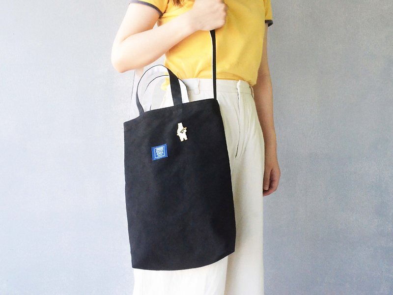 Kazy illustration X Liuhaishu Hong Kong and Taiwan Joint Gift Box Group - Messenger Bags & Sling Bags - Cotton & Hemp Black