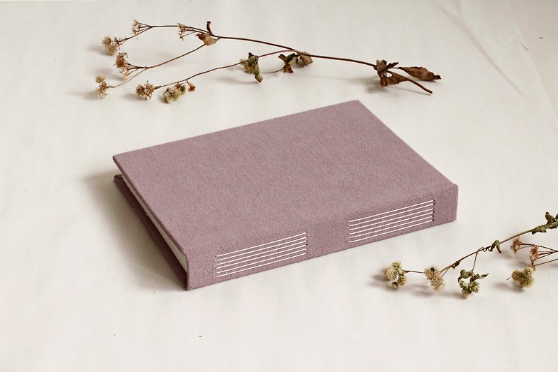 Natural Dyed Linen Thread, Long Stitch Binding Notebook (Dark rose) - สมุดบันทึก/สมุดปฏิทิน - กระดาษ สีม่วง