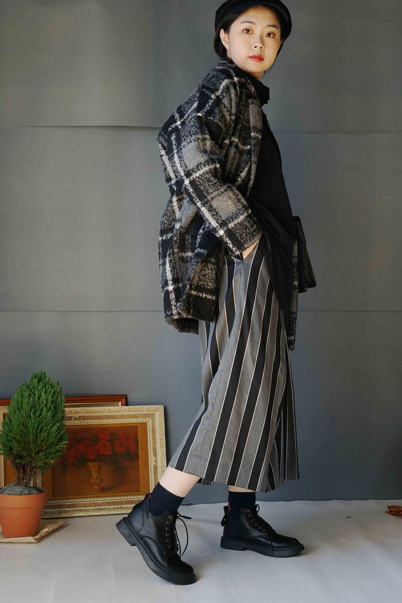 Design Handmade-Unisex Black Grey Wide Striped Wide Fold Wide Pants - กางเกงขายาว - เส้นใยสังเคราะห์ สีเทา