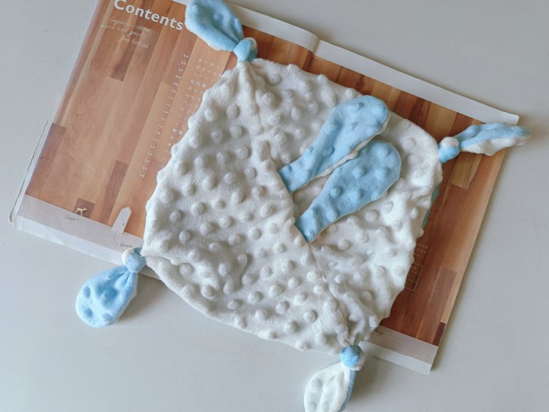 【5日內出貨】兔子 兔耳 安撫巾 安撫玩偶  安撫娃娃 彌月禮物 - 口水肩/圍兜 - 棉．麻 多色