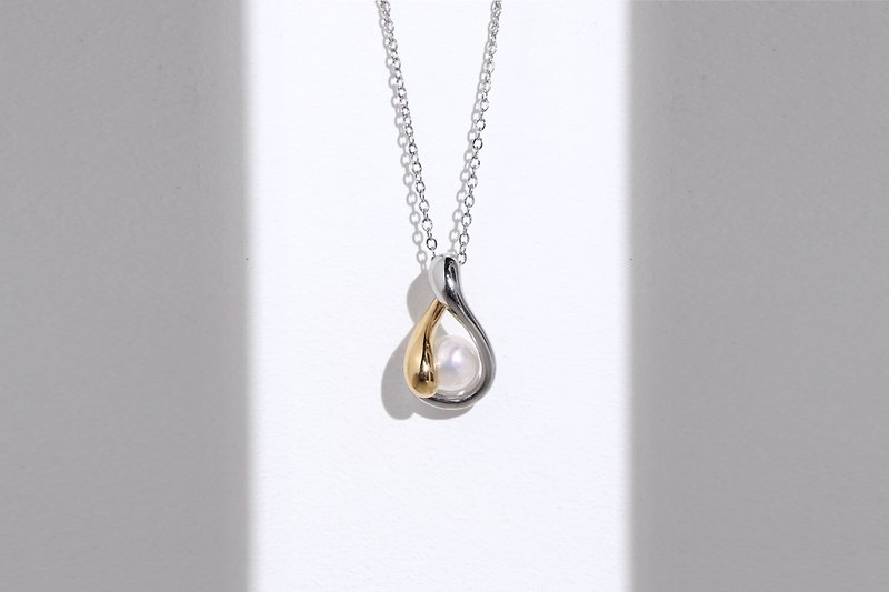 [Designer CONTAIN Series] Communion. water drop necklace - Necklaces - Stainless Steel Silver
