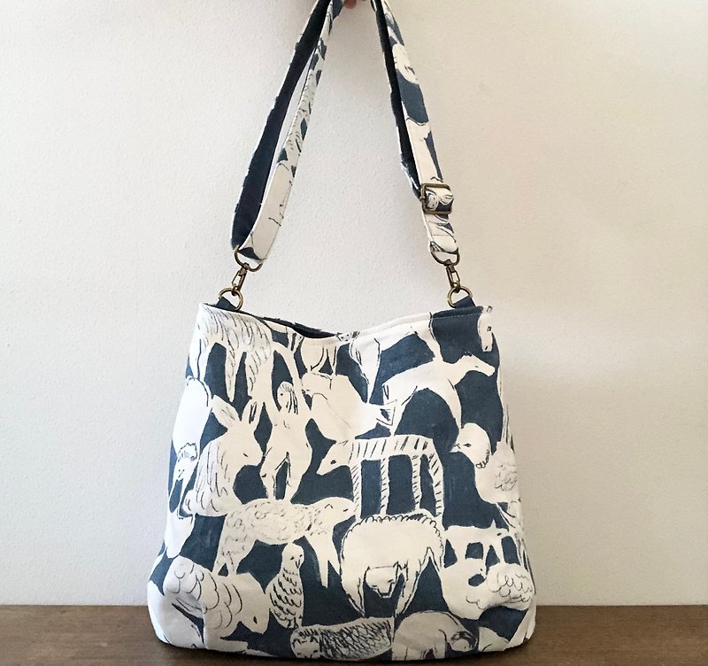 3way bag Mina Perhonen Life Puzzle Handmade - กระเป๋าแมสเซนเจอร์ - ผ้าฝ้าย/ผ้าลินิน สีน้ำเงิน