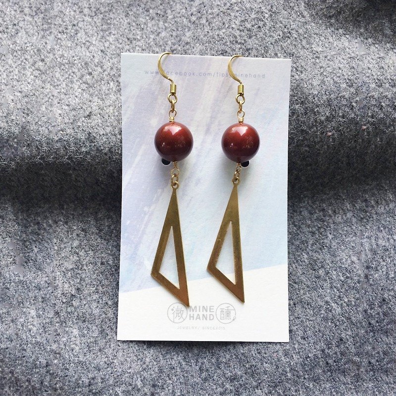 :: elegant turn burgundy earrings clip-on can be changed - Earrings / one pair / Bronze earrings / fashion retro / birthday gift / earrings custom designs - ต่างหู - วัสดุอื่นๆ สีแดง