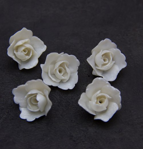 FlorenBeads Pearl Roses Flower Polymer Clay 2 cm, Floral beads making jewelry