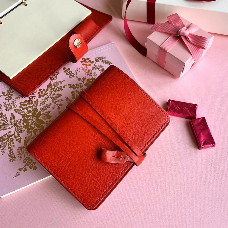 Emmanuelle Leather Passport Holder/Passport Case-Royal Rose/Customized Gift - ที่เก็บพาสปอร์ต - หนังแท้ สีแดง