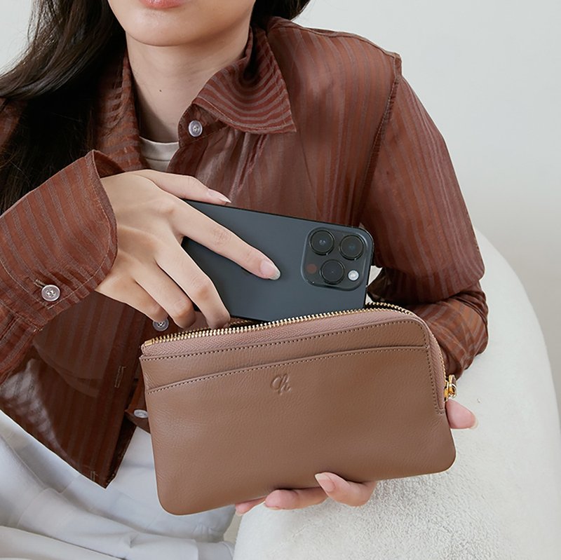 Doona (Wood): Long wallet, zip wallet, soft cow leather, Slim,Compact, Brown - 皮夾/長短夾/錢包 - 真皮 咖啡色