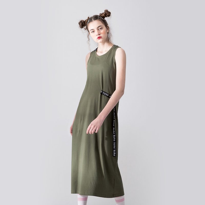 女款 調節腰綁帶 圓領 無袖 長洋裝 / 軍綠 - 連身裙 - 棉．麻 綠色