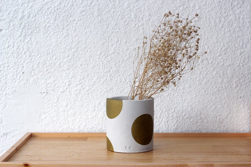 Big perfect | cement gold dot pot flower pen holder - ตกแต่งต้นไม้ - ปูน สีเทา