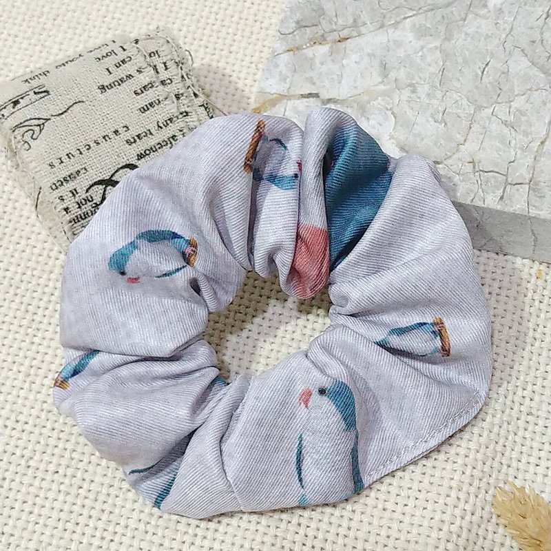 Light gray bottom- scrunchie monk parrot_ponytail hair band - เครื่องประดับผม - เส้นใยสังเคราะห์ 